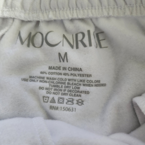 White Bride To Be Sweatshirt and Joggers Set Womens Size Medium - Picture 7 of 7